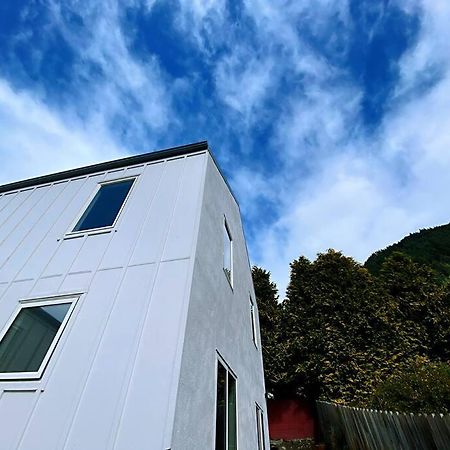 Apartamento Hideaway Rima - In The Cbd Queenstown Exterior foto